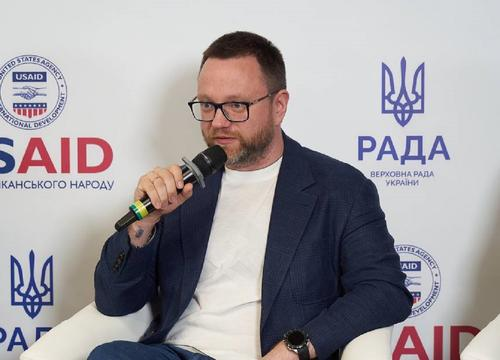 Ілюстрація до публікації «Дружина нардепа від «Слуги народу» Олега Дунди веде сумнівні бізнес-операції в Україні з власниками фірми, що пов'язані з непрозорим витрачанням державних коштів - ABSOLUTION»