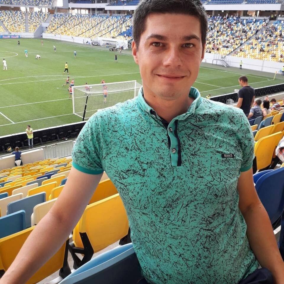 Ілюстрація до публікації «Поліція відкрила справу проти начальника відділу капітального будівництва та екології Пустомитівської міської ради Ігоря Лопатнюка, котрий під виглядом відряджень відпочивав в Іспанії.»