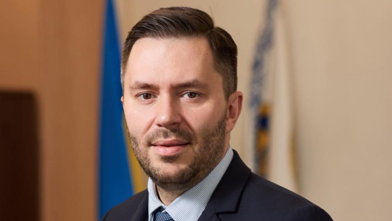 Ілюстрація до публікації «Зеленський звільнив Руслана Магомедова з посади голови Національної комісії з цінних паперів та фондового ринку»