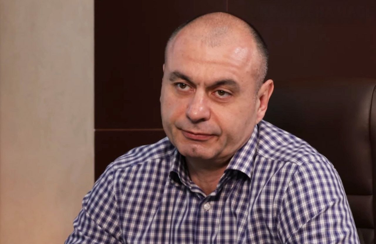 Ілюстрація до публікації «Ну що, любі друзі, викриття паливних схем на Полтавщині («БВС Ритейл») вже призвело до одного гучного звільнення Олег Пахніц більше не очолює управління БЕБ у Полтавській області.»