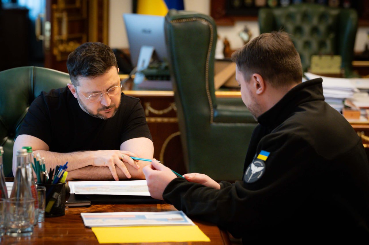 Ілюстрація до публікації «Зустрівся з Кирилом Будановим і запропонував йому очолити Офіс Президента України.»