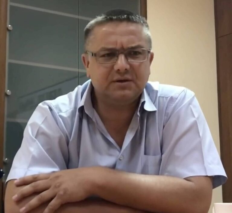 Ілюстрація до публікації «Суддя Комінтернівського райсуду Одещини Віталій Барвенко оформив на своїх повнолітніх дітей маєток із землею в Одесі, щоб не декларувати його реальну вартість»
