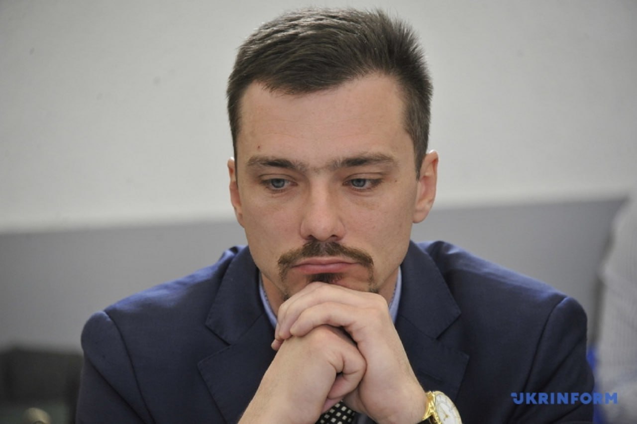 Ілюстрація до публікації «Експрокурор Полтавщини Антон Столітній під час своєї роботи у місті "відмазав" від кримінального обвинувачення колегу Валерія Севрюкова, з яким працював в Національній академії…»