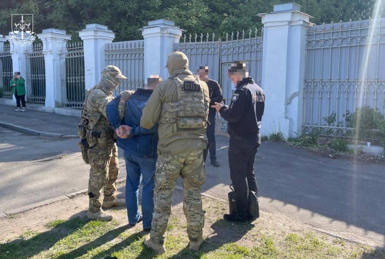 Ілюстрація до публікації «Залізничник-вбивця після суду вимагав 10 000 000₴ хабаря!!!»