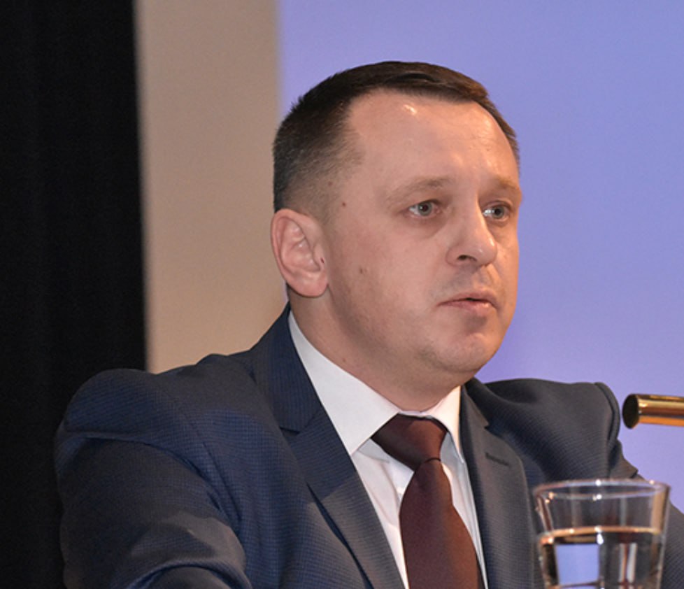 Ілюстрація до публікації «ГРД визнала суддю Дніпровського райсуду Дніпра Олександра Бойка недоброчесним для посади в апеляційному суді Основні підстави: 📌Систематичне порушення інтересів дитини та можливе…»