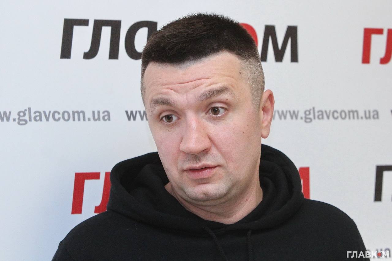 Ілюстрація до публікації «Блогер Сергій Іванов отримав бронь від приватної компанії “Стартек індастріс”, яка регулярно виграє тендери державних енергетичних підприємств.»