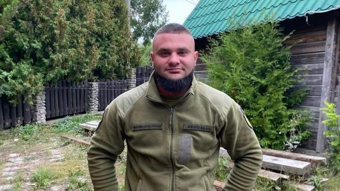 Ілюстрація до публікації «"Мусора" Вадима Дячука, котрий переховувався від мобілізації в лавах ТЦК та бив мобілізованих, відправили на фронт»
