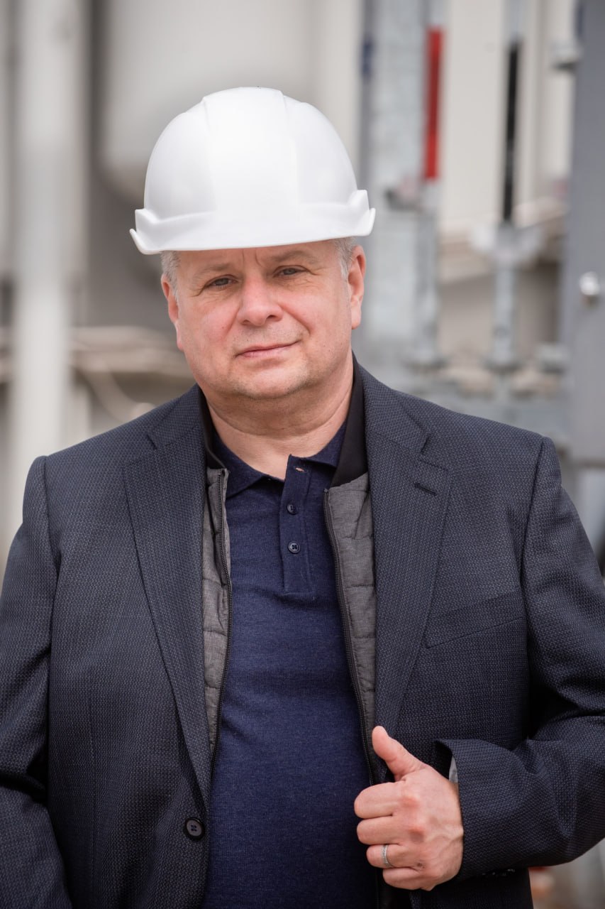 Ілюстрація до публікації «Керівник АТ "Запоріжжяобленерго" Андрій Стасевський — це людина вже ексміністра енергетики Германа Галущенко, який відправляв «двушечку» на Москву.»