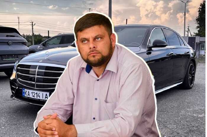 Ілюстрація до публікації «В Берегові відбулися обшуки в депутата Берегівської райради від «Слуги народу» Арсенія Богара»