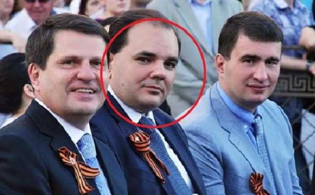 Ілюстрація до публікації «ВАКС не закрив кримінальне провадження за обвинуваченням колишнього народного депутата, голови Одеської районної ради Одеської області Віталій Барвіненко у незаконному отриманні…»