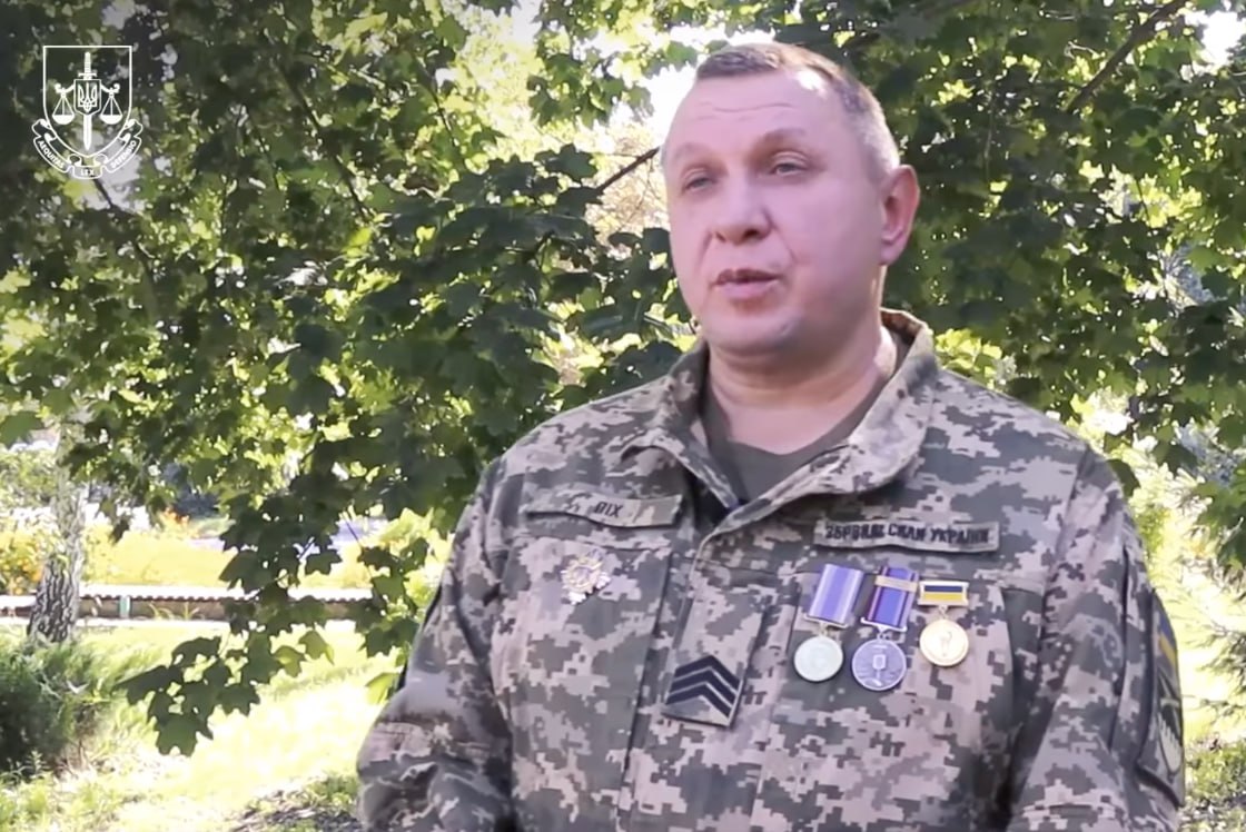 Ілюстрація до публікації «Керівник Харківської спеціалізованої прокуратури у сфері оборони Східного регіону Дмитро Вербицький має цікавого добровільного помічника.»