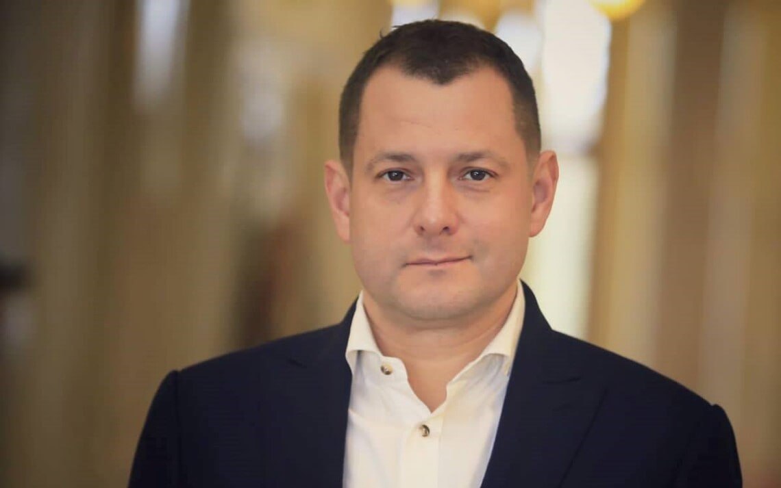 Ілюстрація до публікації «Притулок для ВПО на Закарпатті, який відремонтували коштом міжнародних донорів здали в оренду фонду, пов’язаному з екснардепом Максимом Єфімовим»