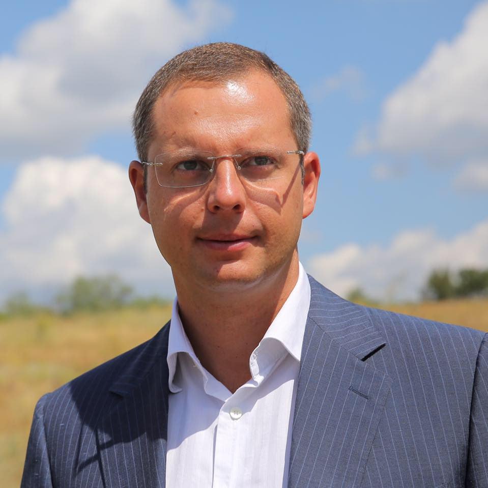 Ілюстрація до публікації «Колишній «смотрящий» за енергетикою в Офісі президента Ростислав Шурма заявив про готовність співпрацювати зі слідством, але робити це він пропонує, перебуваючи в Німеччині»