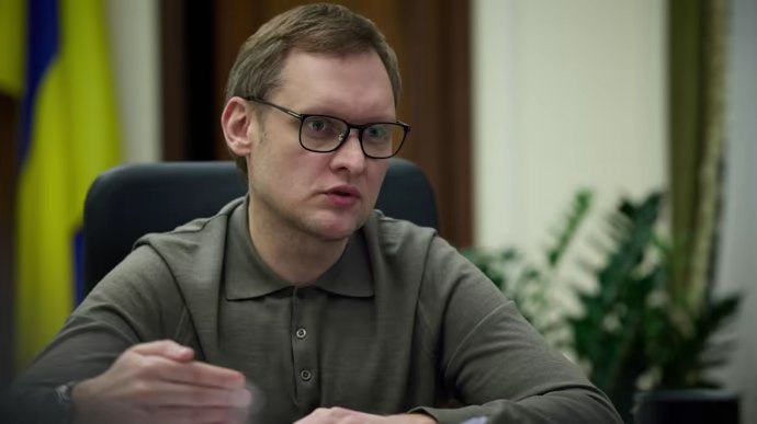 Ілюстрація до публікації «Ексзаступнику керівника Офісу президента Андрію Смирнову повідомили про підозру у незаконному збагаченні, - УП!»