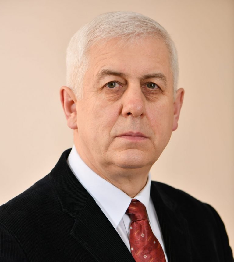 Ілюстрація до публікації «Прокурорські гниди Цікава схема — син дарує татусю кошти — той купляє авто — син користується безоплатно Начальник відділу організаційного та правового забезпечення Харківської…»