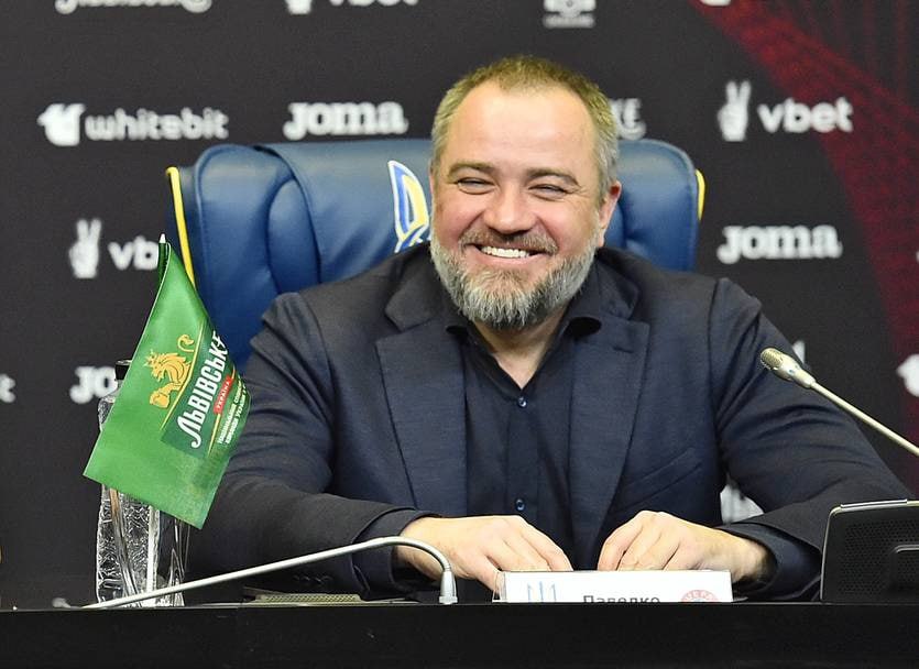 Ілюстрація до публікації «Схема Андрія Павелка За версією слідства, не пізніше травня 2015 (точний час не встановлено) у президента громадської спілки «Українська асоціація футболу» Павелка виник умисел…»