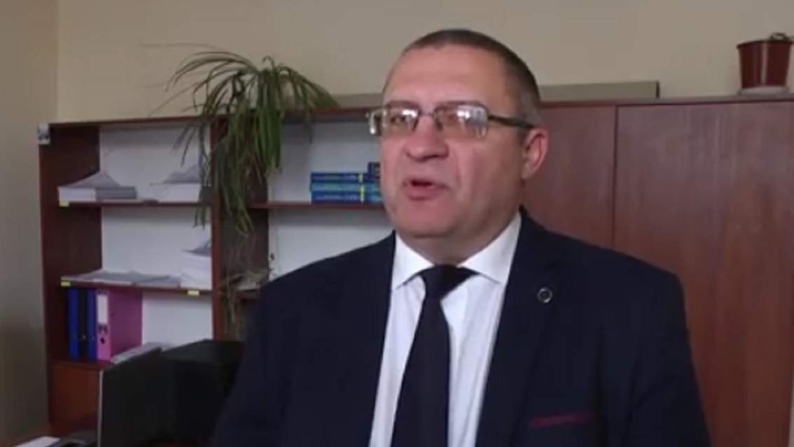 Ілюстрація до публікації «Кваліфікаційно-дисциплінарна комісія прокурорів ухвалила рішення про звільнення з посади прокурора Пустомитівської окружної прокуратури Львівської області Олега Георгійовича Опанасюка.»
