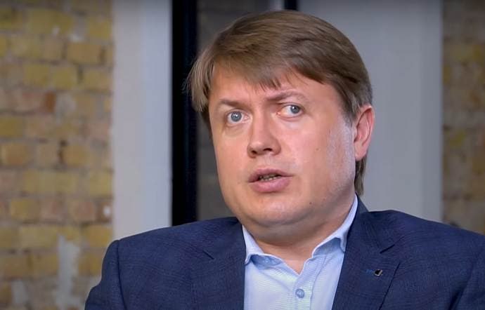 Ілюстрація до публікації «Mr Red underwear»