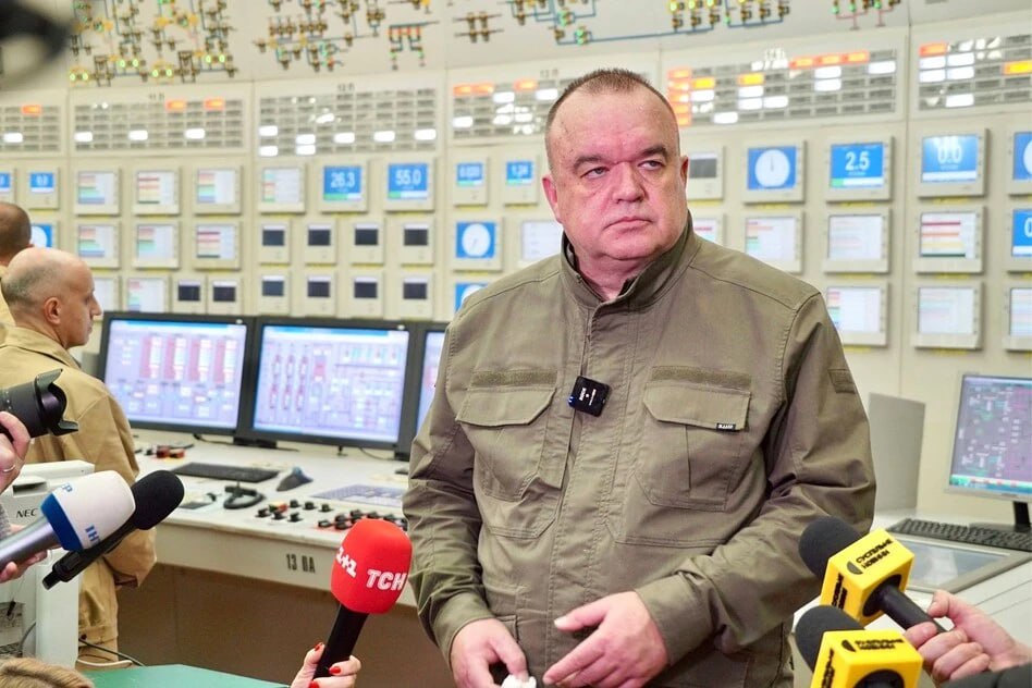 Ілюстрація до публікації «Керівник «Енергоатома» Петро Котін у день звільнення, 21 серпня 2025 року (до оприлюднення сенсаційних плівок НАБУ залишалося три місяці) він одержав 4,6 млн грн вихідної допомоги.»