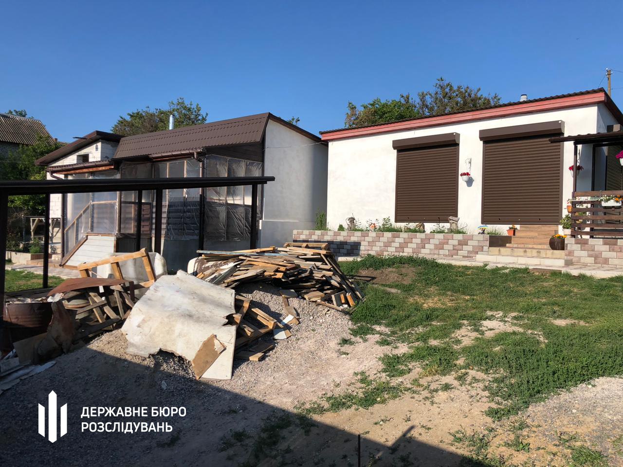 Ілюстрація до публікації «Як вам маєточок? Звісно, не суддівський, але....»