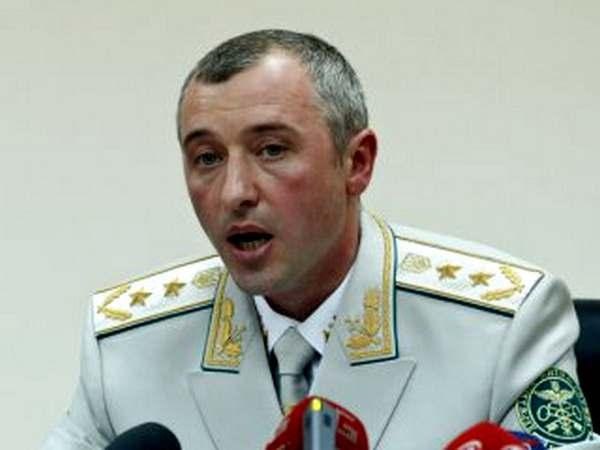 Ілюстрація до публікації «Владислава Суворова на посаду керівника митниці просуває, екснардепа колишній голова Державної митної служби епохи Януковича Ігор Калєтнік»