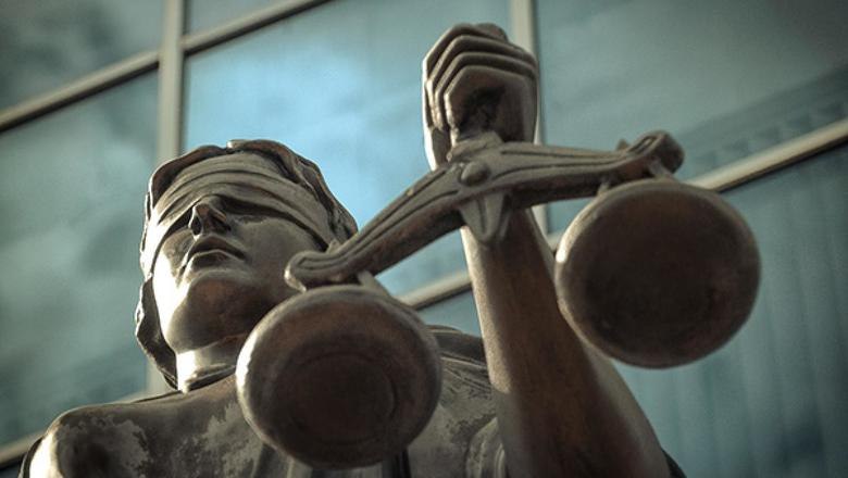Ілюстрація до публікації «Дружина судді Овідіопольского райсуду Дмитра Гандзія володіє коштовностям на 2,34 млн гривень, а також отримала спадщину у розмірі 2,73 млн гривень.»