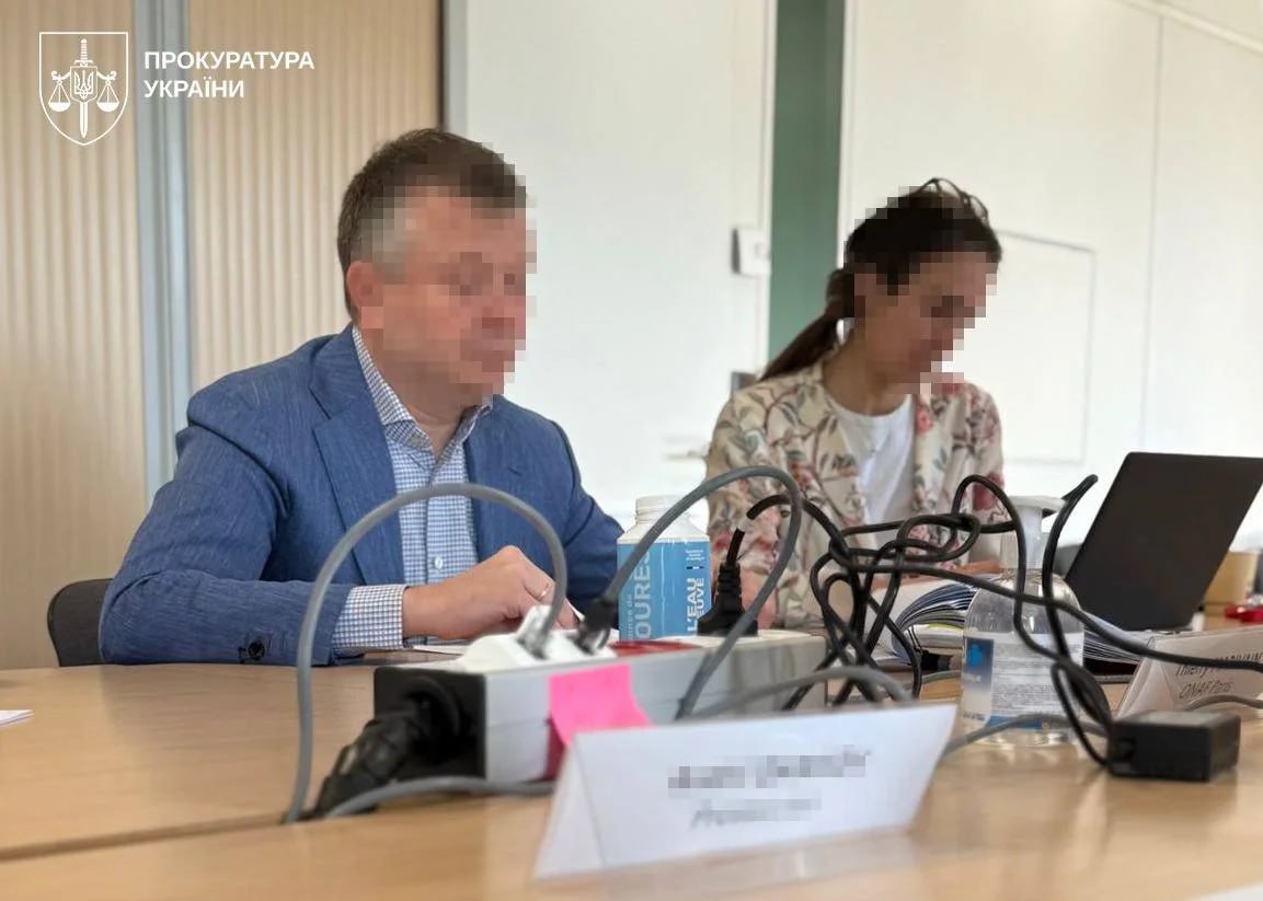 Ілюстрація до публікації «Колишньому народному депутату та власнику банку Фінанси та Кредит, що перебуває у стані ліквідації, повідомили про підозру — генеральний прокурор України Руслан Кравченко.»