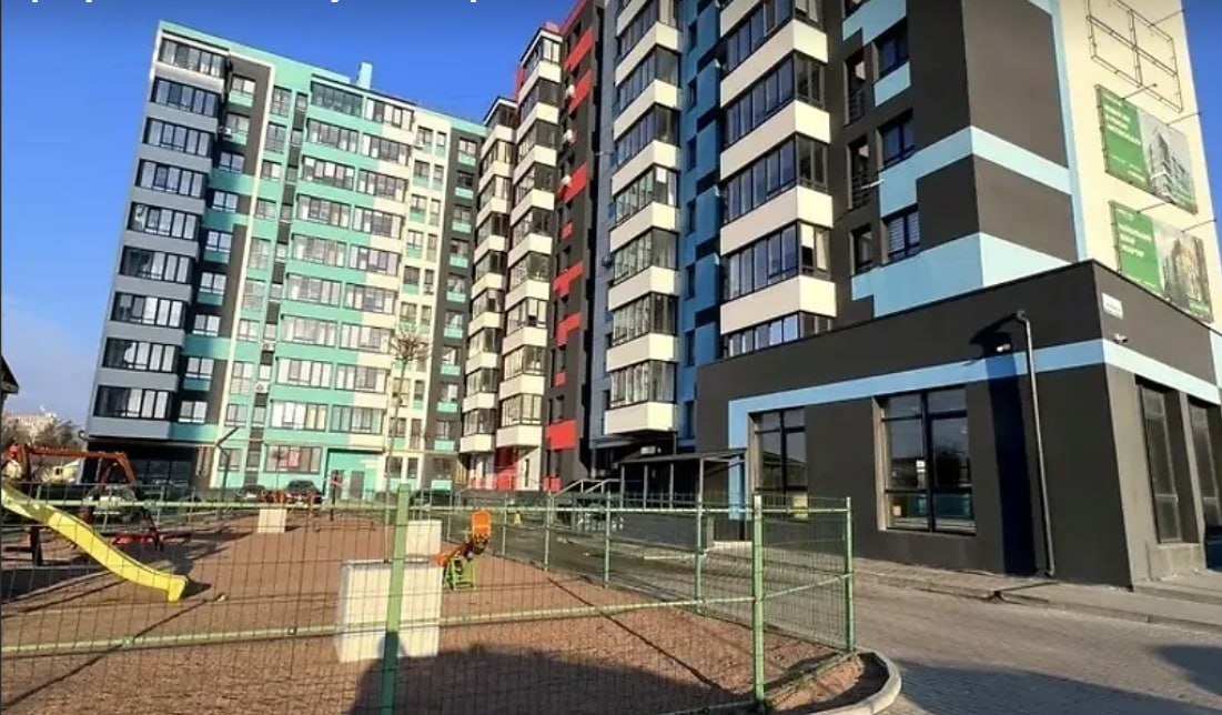 Ілюстрація до публікації «Арештований за хабарництво заступник начальника рівненського управління СБУ Ігор Бріка має родичів, що володіють дорогою нерухомістю в Києві.»