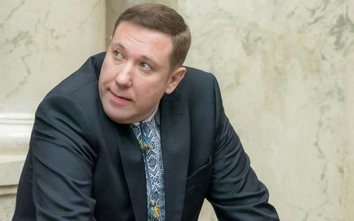 Ілюстрація до публікації «Корупціонер Руслан Сольвар хоче сховатися від покарання у лавах ЗСУ»