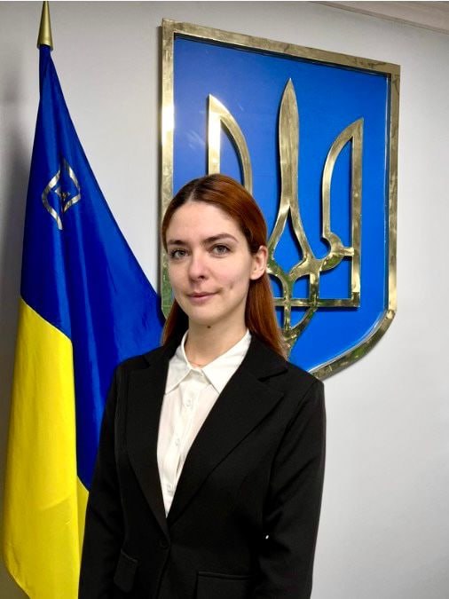 Ілюстрація до публікації «В.о. начальниця територіального сервісного центру МВС № 7443 у Ніжині і Лідія Кошель задекларувала зарплату 564 тисячі гривень, дві квартири у спільній власності та 9500 доларів…»