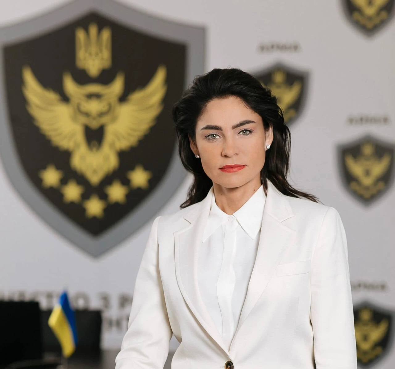 Ілюстрація до публікації «Екскерівник АРМА Олена Дума вклалась в мережу аптек у Вінниці.»