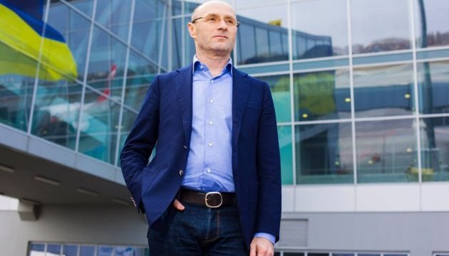 Ілюстрація до публікації «Апеляційна палата ВАКС зменшила покарання з 5 до 4 років позбавлення волі для колишнього ген иректора аеропорту «Бориспіль» Євгена Дихне.»