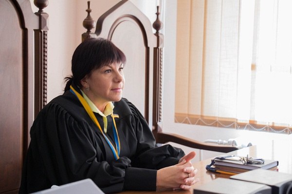 Ілюстрація до публікації «Громадська рада доброчесності, котра аналізує діяльність суддів для ВККСУ, виявила кричущий факт зловживання владою з боку голови Київського райсуду Сергій Чванкін та його…»