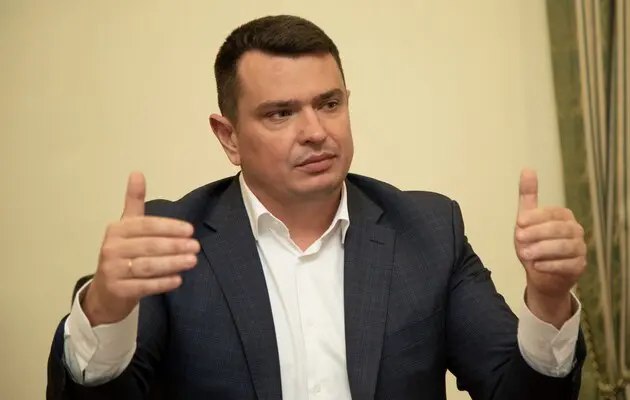 Ілюстрація до публікації «Корупціонер та колишній директор НАБУ та ексзаступник голови НАЗК Артем Ситник став заступником директора Агенції оборонних закупівель.»