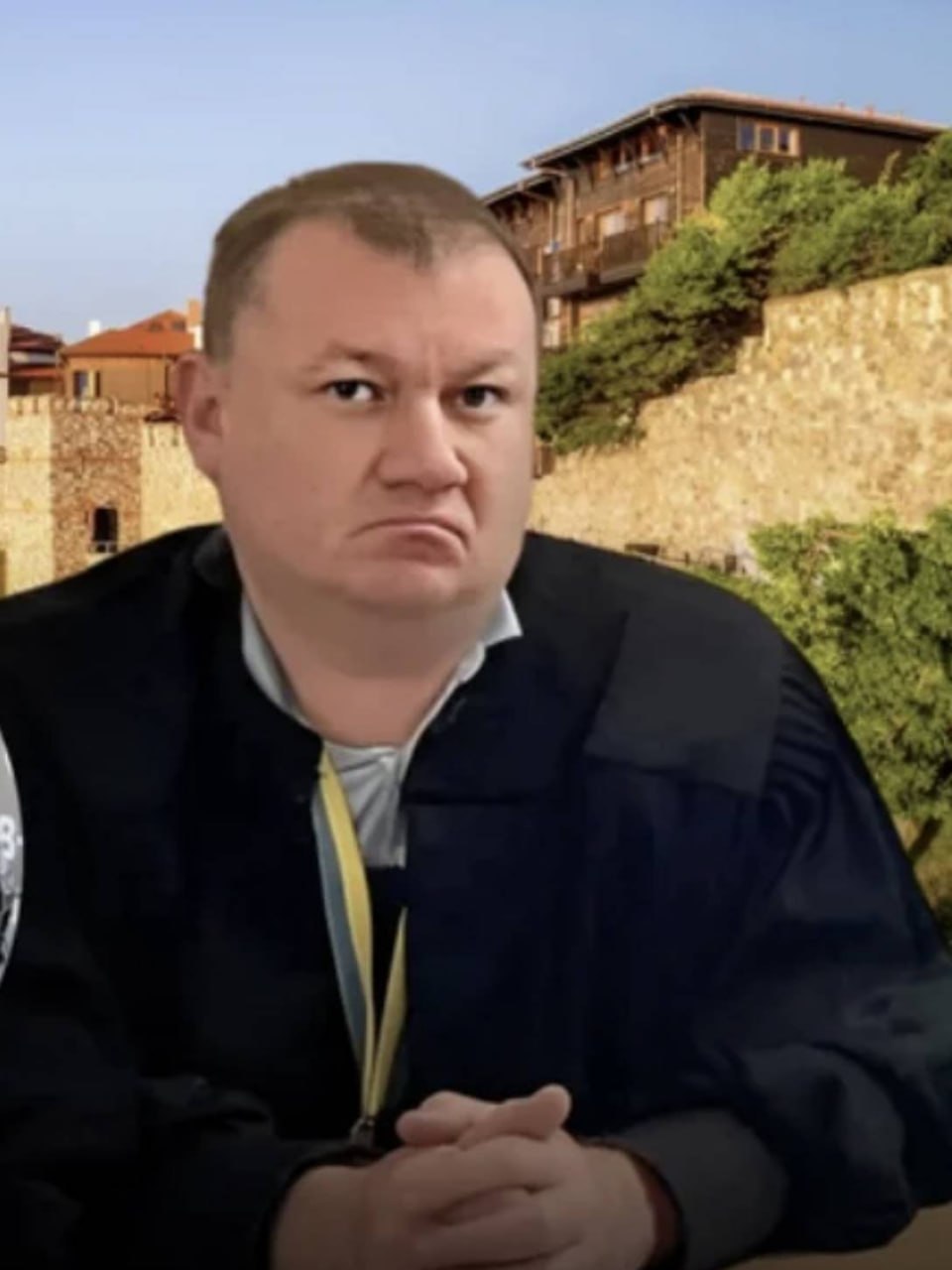 Ілюстрація до публікації «Бідний суддя та богата дружина-фотограф»