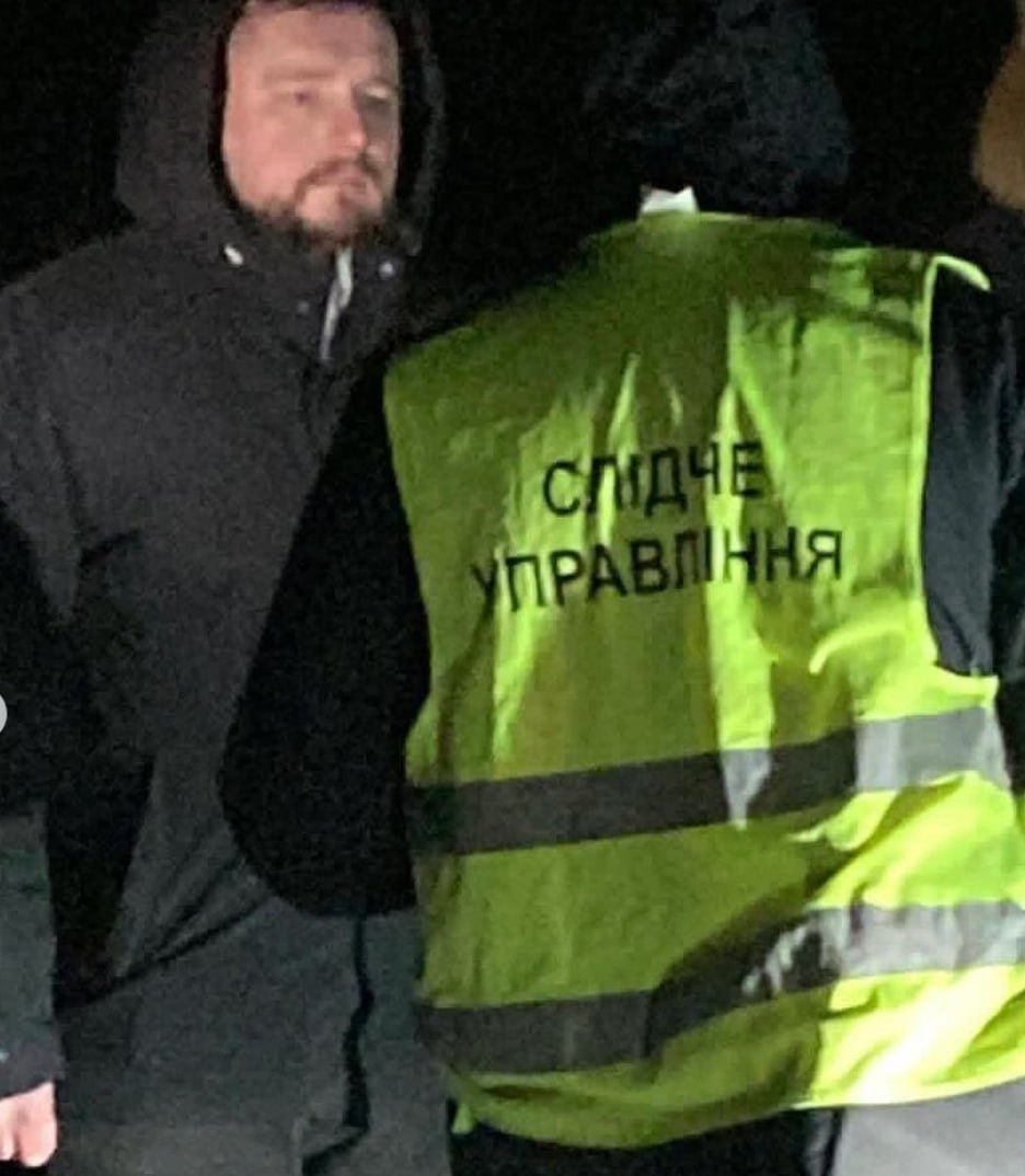 Ілюстрація до публікації «ДБР повідомило про підозру двом правоохоронцям з Хмельниччини, які допомагали винуватцю смертельної ДТП уникнути покарання.»