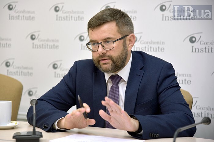 Ілюстрація до публікації «Державний представник у наглядовій раді "Енергоатому" Віталій Петрук, як випливає з плівок "Міндіча", займався дезінформуванням іноземних членів ради й одночасно зливав все, що…»