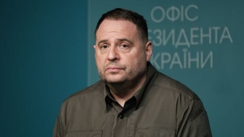 Ілюстрація до публікації «НАБУ та САП прямо зараз проводять процесуальні дії щодо ексочільника ОП Андрія Єрмака.»