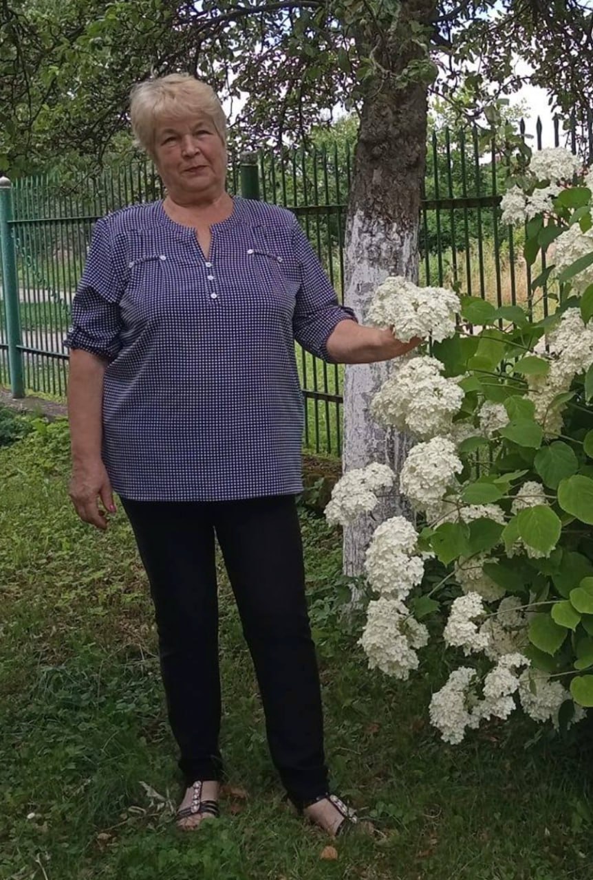 Ілюстрація до публікації «Директор Карпатського національного природного парку Степан Гошовський вже не вказує серед членів родини двох дочок — Яну та Діану.»