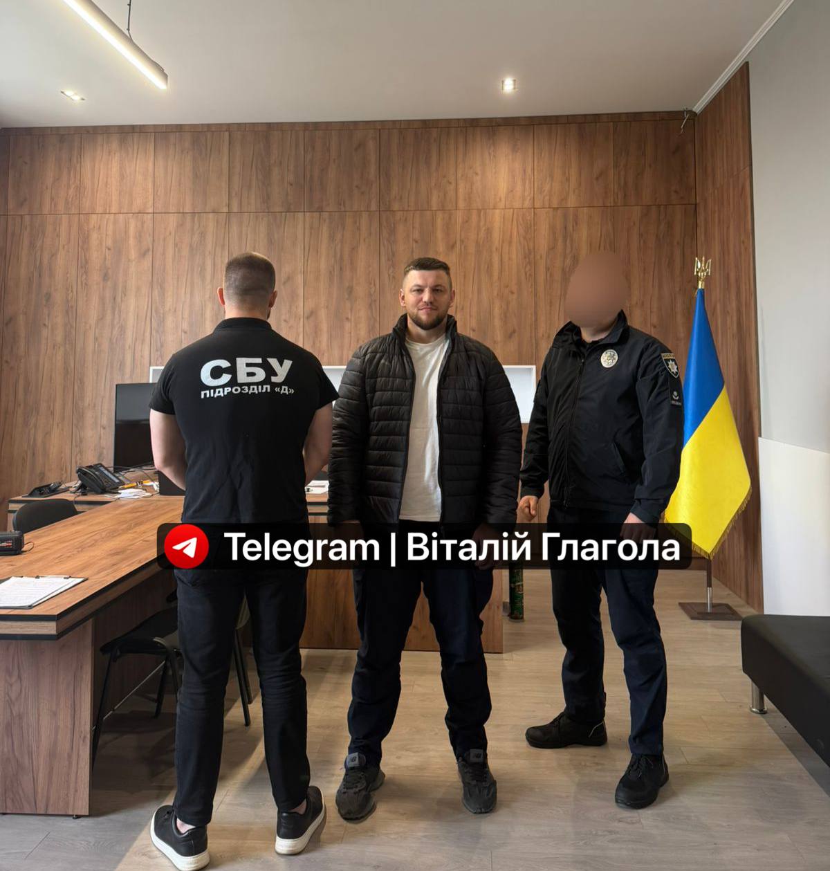 Ілюстрація до публікації «ЗМІ повідомляють: СБУ та поліція з обшуками в Ужгородському ТЦК та тимчасового керівника Миколи Мигалейка»