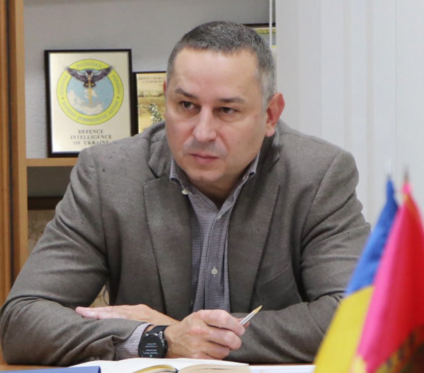 Ілюстрація до публікації «Директор Харківського обласного центру зайнятості Денис Олійник (протеже Котукова) переписав усе на родичів»