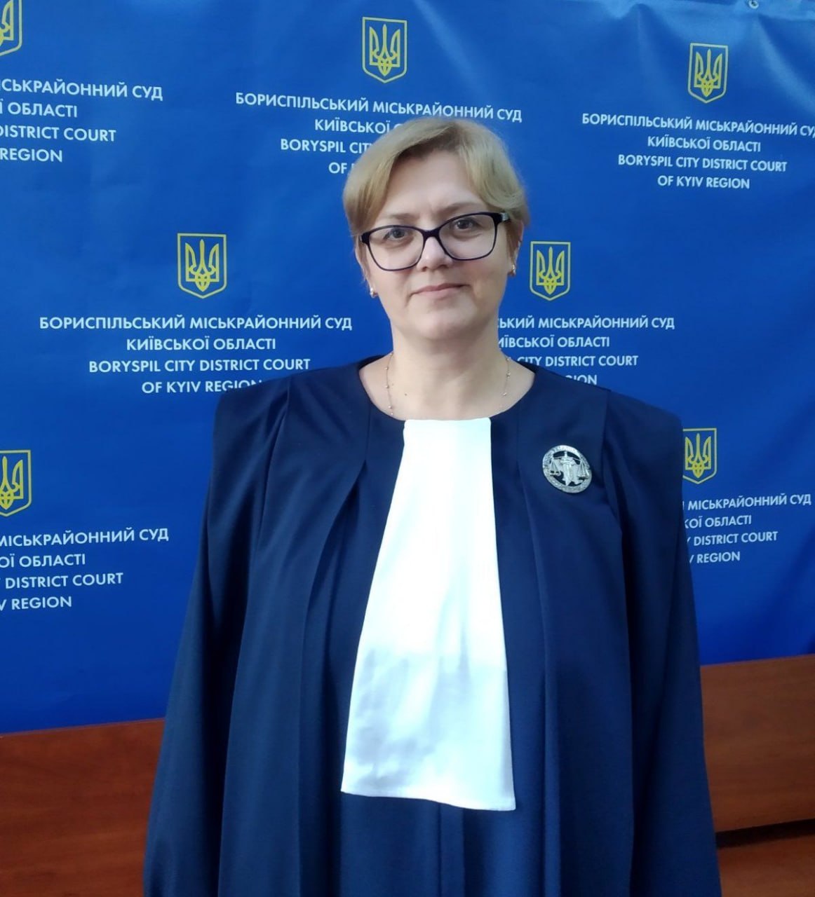 Ілюстрація до публікації «Андрій Стасевський "придбав" собі рішення, щодо свого відео про "червоні стрінги", а допомогла йому в цьому суддя Бориспільського міськрайонного суду Ілона Муранова-Лесів ⚖…»