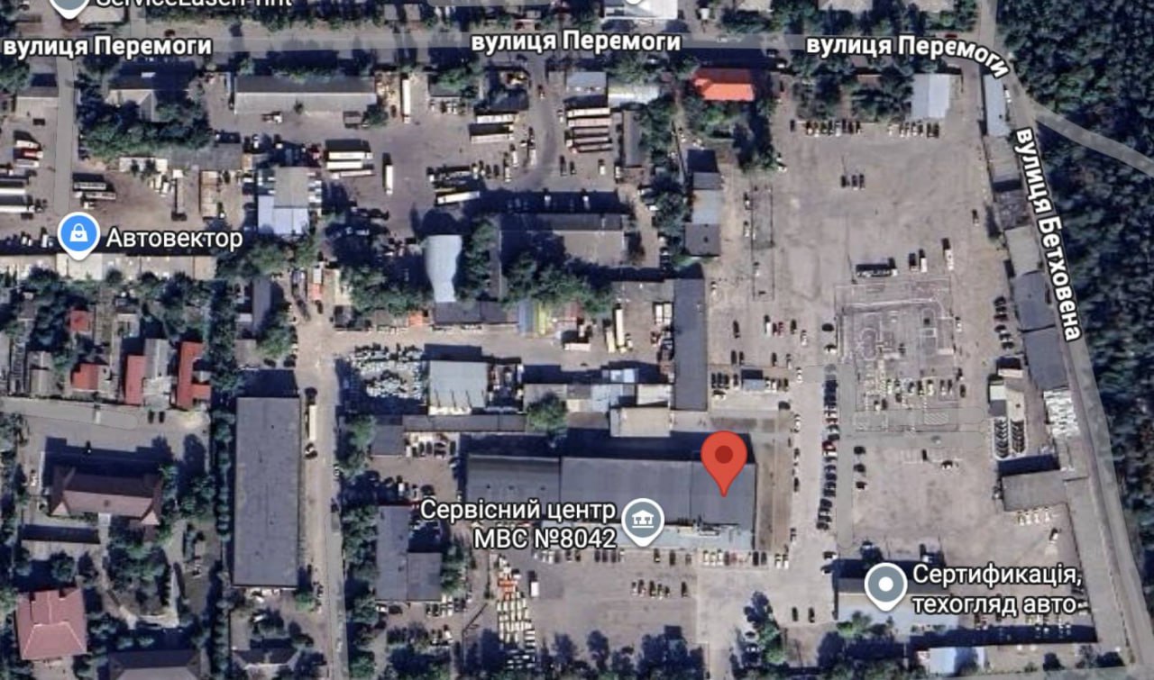 Ілюстрація до публікації «Дітей схематозника Саніна та його партнера Пограничного зобов'язали сплатити Київраді оренду за землю біля сервісного центру»
