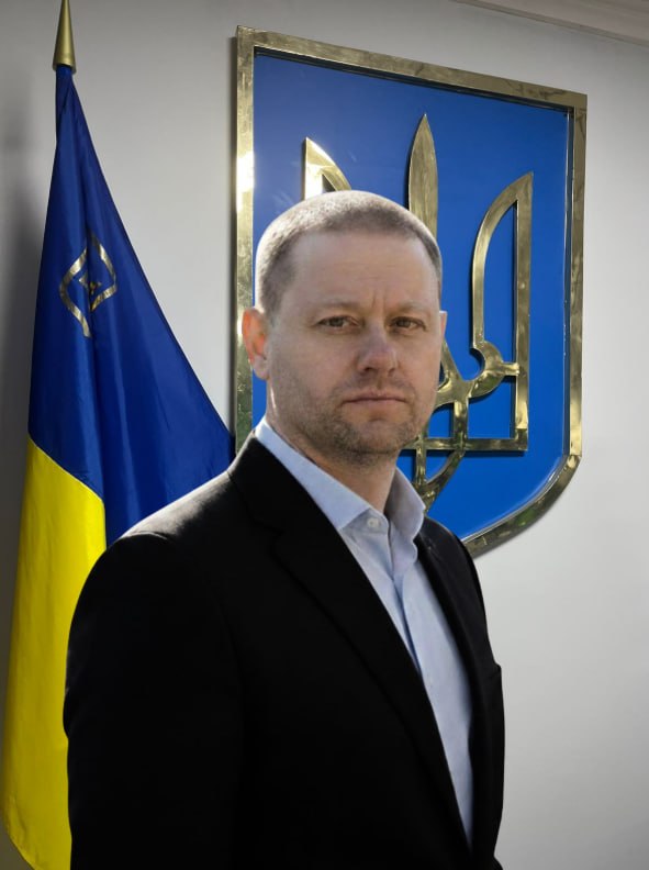 Ілюстрація до публікації «Т.в.о. керівника ТСЦ МВС № 3241 у Баришівці Київської області Аркадій Криницьий вказав грошовий подарунок на 645 тисяч гривень»