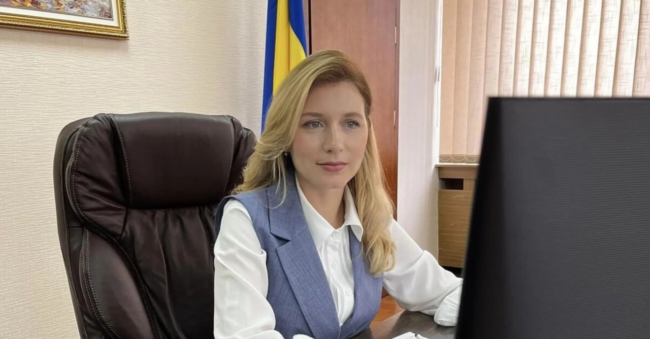 Ілюстрація до публікації «Директор Держцентру зайнятості Юлія Жовтяк задекларувала продаж майна майже на 8 млн грн та 158 тисяч доларів готівкою»