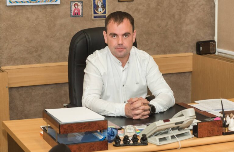Ілюстрація до публікації «НАЗК встановило ознаки незаконного збагачення у начальника відділу митного оформлення Одеської митниці (колишній в.о. голови ДФС Одеської області) Володимир Цюпка.»