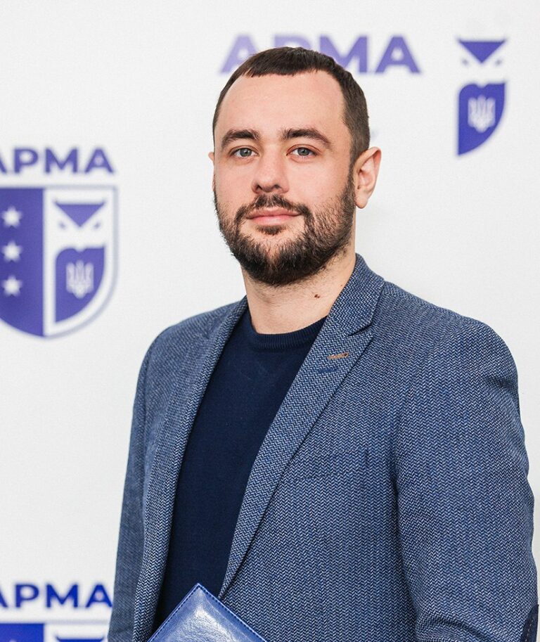 Ілюстрація до публікації «Посадовець управління виявлення та розшуку у справах про визнання необґрунтованими активів, методологічного забезпечення та правозастосування центрального апарату АРМА Станіслав…»