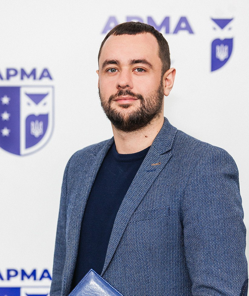 Ілюстрація до публікації «Посадовець управління виявлення та розшуку у справах про визнання необґрунтованими активів, методологічного забезпечення та правозастосування центрального апарату АРМА Станіслав…»