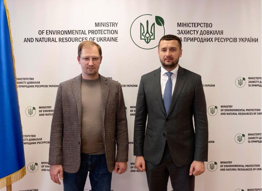 Ілюстрація до публікації «Хто «кришує» Юрія Болоховця»