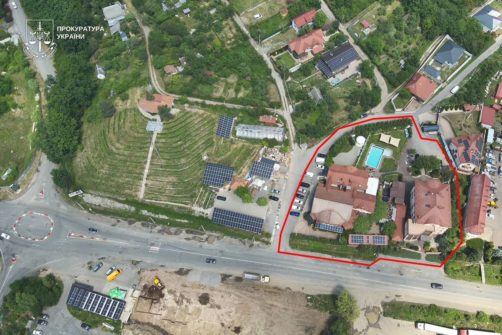 Ілюстрація до публікації «Депутату Ужгородської міськради, який «забув» задекларувати майно та грошові активи на 78 млн грн, повідомлено про підозру»